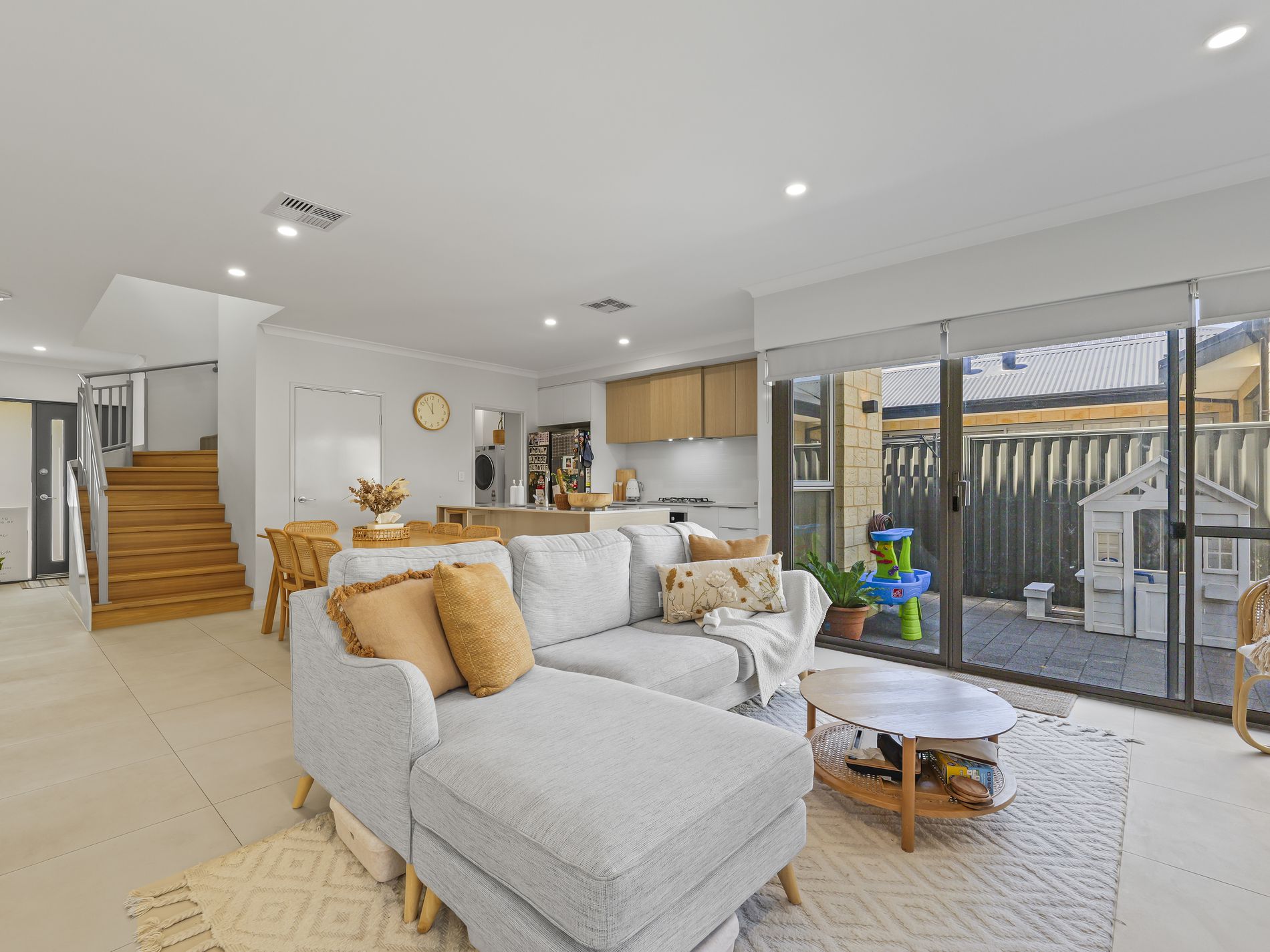 19 Nirvana Way, Willetton