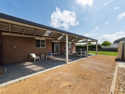 21 BEDOURIE STREET, Dunlop