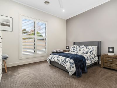 9 Meadow View Road, Somerville
