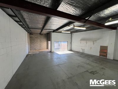 2 / 88 Logan Road, Woolloongabba