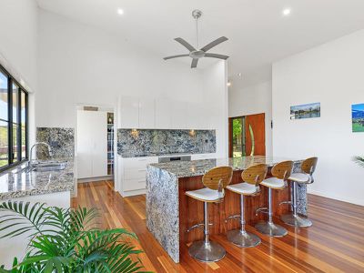 8 Main St, Montville