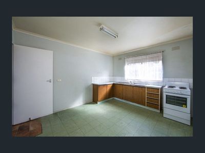 5 / 10 Stud Road, Dandenong