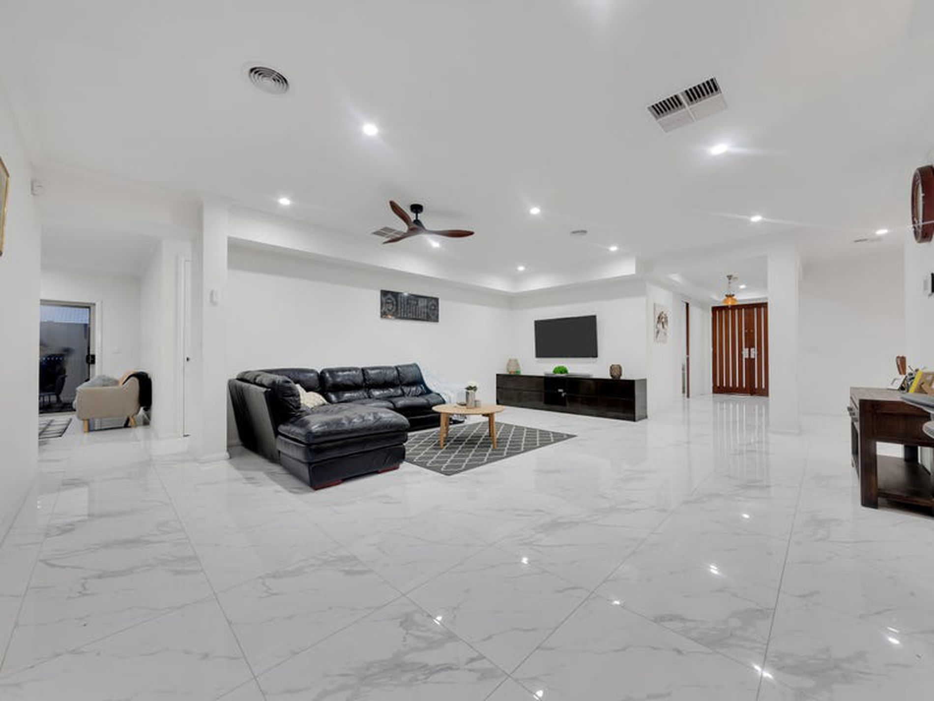 32 Clifton Circuit, Tarneit