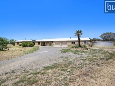 884 Chiltern-Yackandandah Road, Indigo Valley