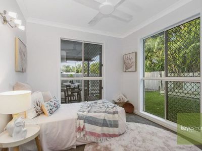 15 River Park Drive, Annandale