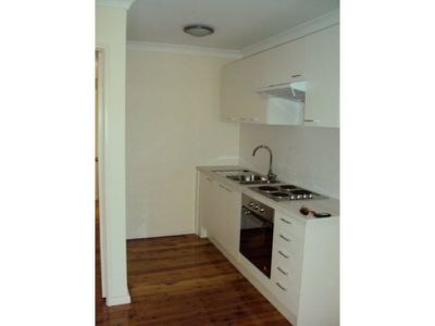 4 / 8 Grafton Street, Figtree