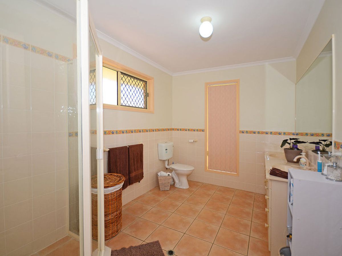 24 Bushlark Avenue, Eli Waters