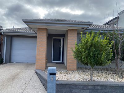 5 Bigarade Way, Tarneit