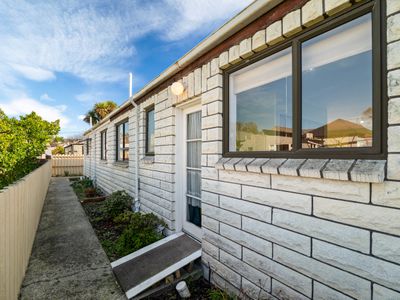 10D Law Street, Caversham
