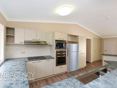 85 Renoir Cres, Forest Lake