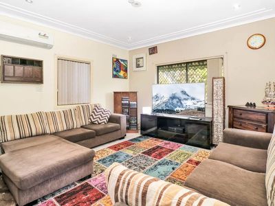 49 Crawford Road, Doonside