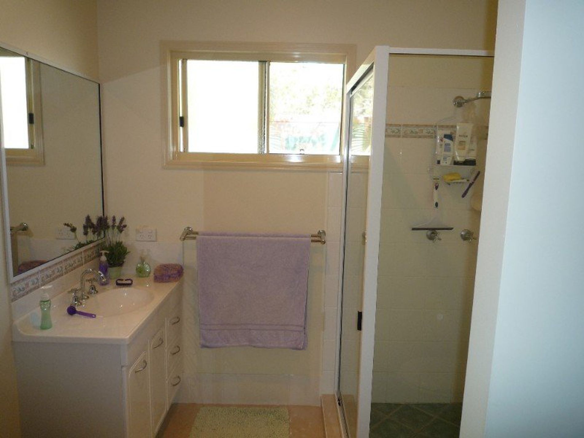 40 First Avenue, Woodgate