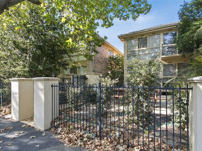 4 / 10 Ashby Grove, Eaglemont