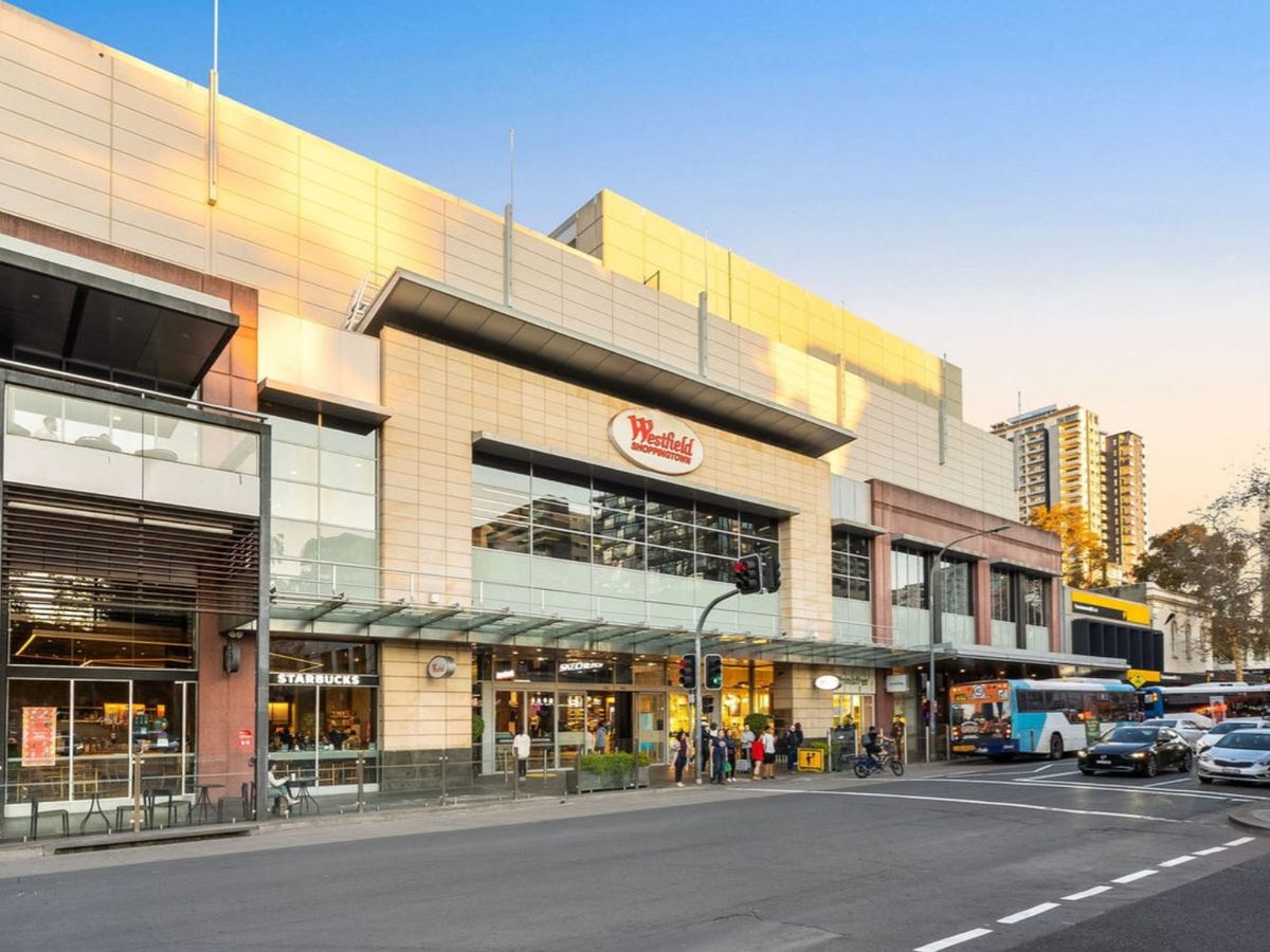 221 / 1 Railway Parade, Burwood