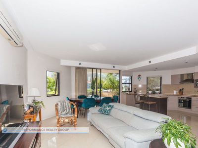 2 / 160 Surf Parade, Broadbeach