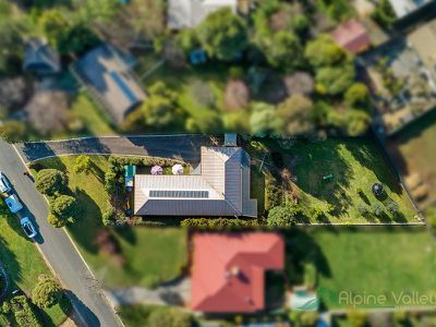 14 Allamar Court, Tawonga South