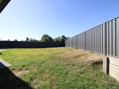 1 / 12 Oakleigh Street, Brassall