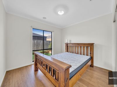 17 Ricotta Road, Manor Lakes