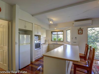 148 Main St, Montville