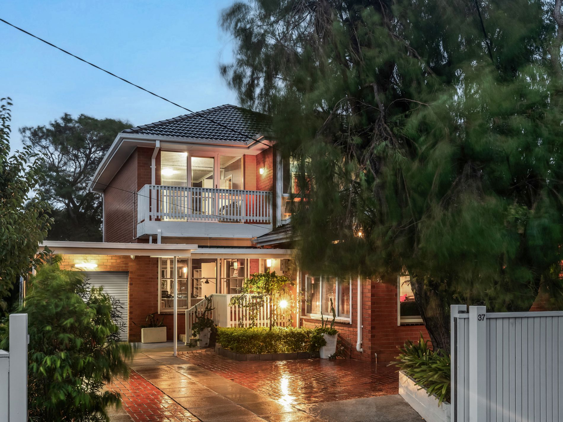 37 Myrtle Grove, Altona
