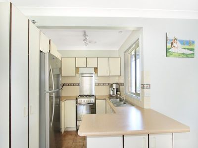 30 Hardwick Crescent, Mount Warrigal