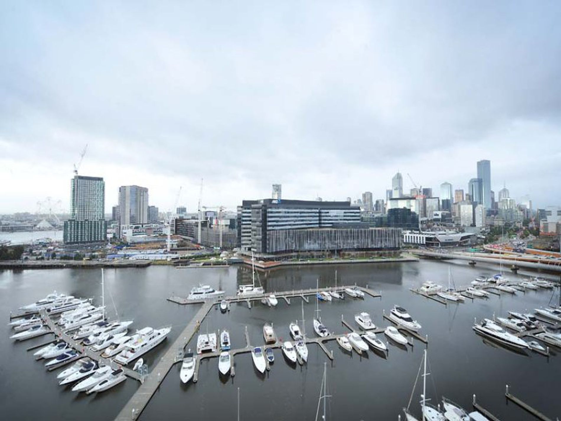 1502 / 90 Lorimer Street, Docklands