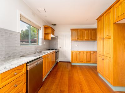 16 Parker Street, Shepparton