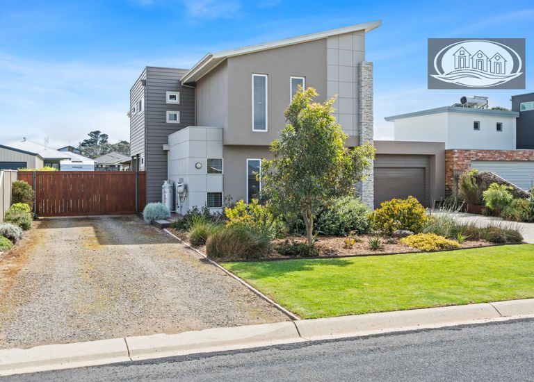 7 Aquarius Court, Portland