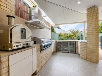 29 Kanji Loop, Atwell