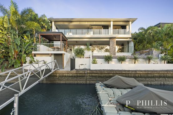 2515 Cressbrook Drive , Hope Island