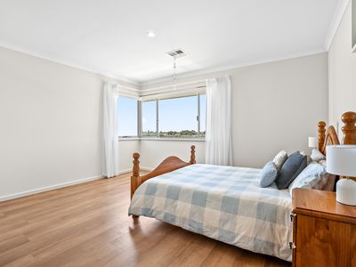 43 Holloways Ridge, Secret Harbour