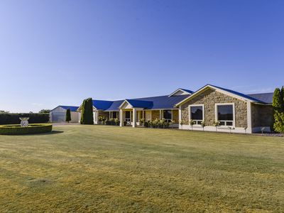 212 Wynham Road, Moorak