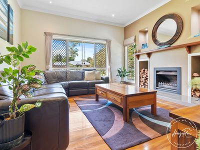 27 Jordana Place, Glass House Mountains