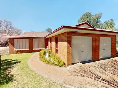 9 Loane Place, Dubbo