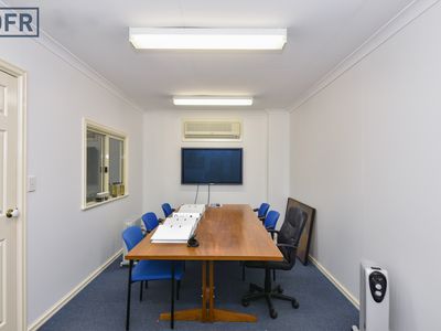 30 Parkinson Lane, Kardinya