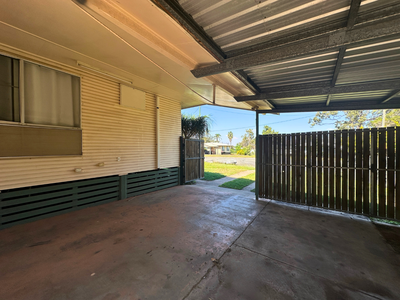 14 Chifley Court, Moranbah
