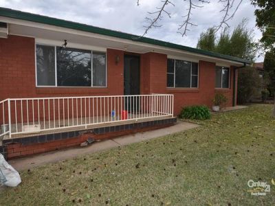12D Cunningham Street, Dubbo