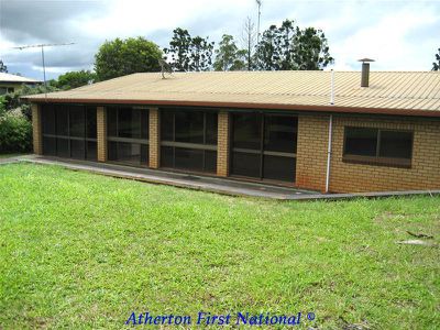 17 Rose Street, Atherton