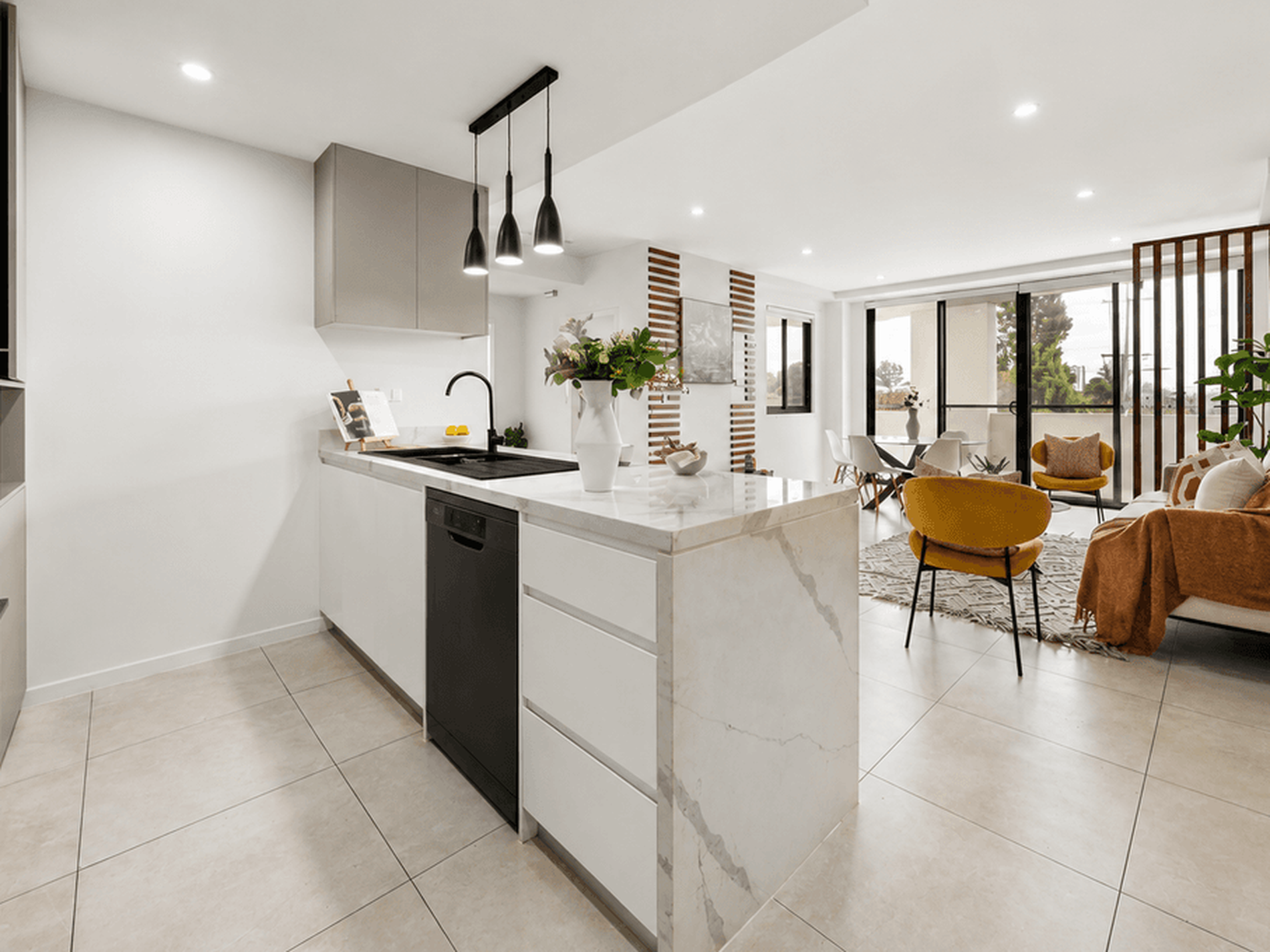 102 / 147 Great Western Highway, Mays Hill