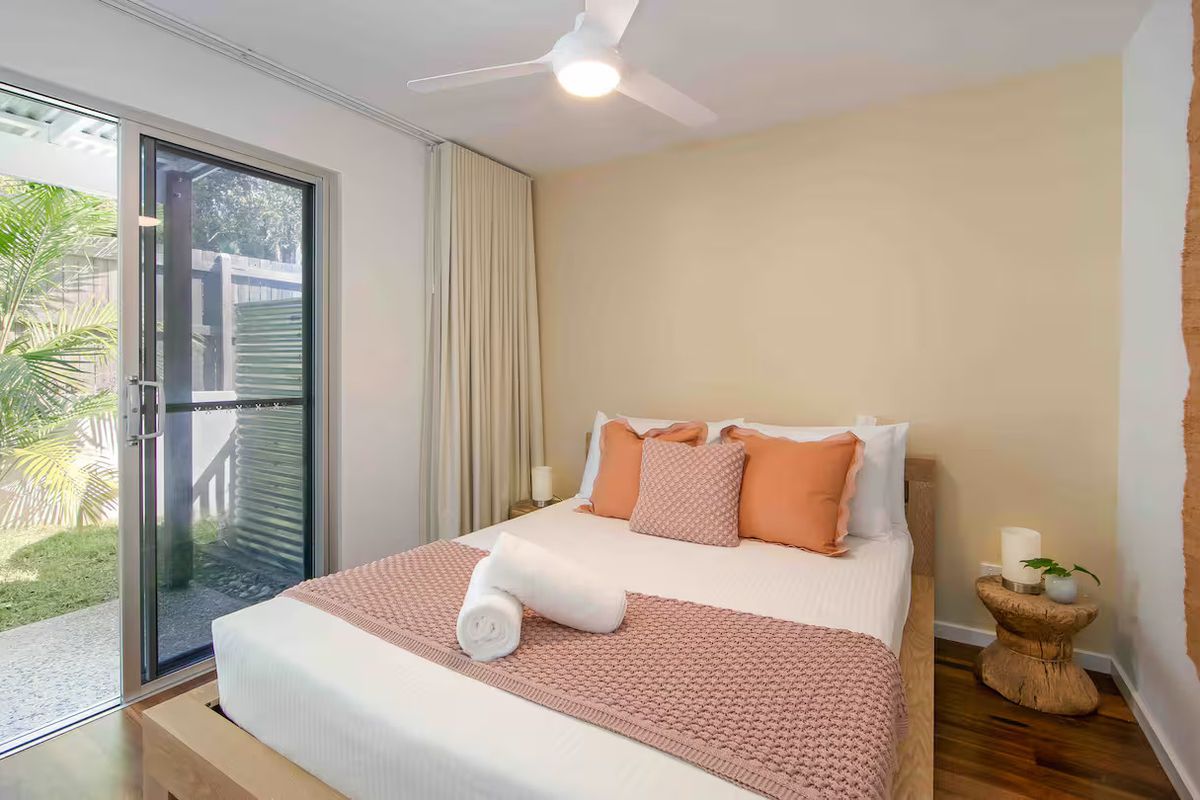 2 / 2 Bay Street, Angourie