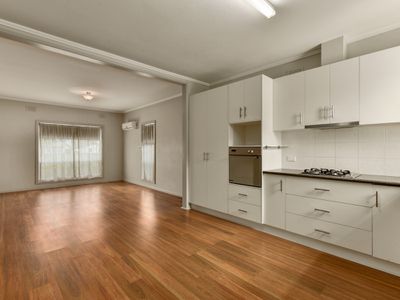 8 Stark Avenue, Millicent