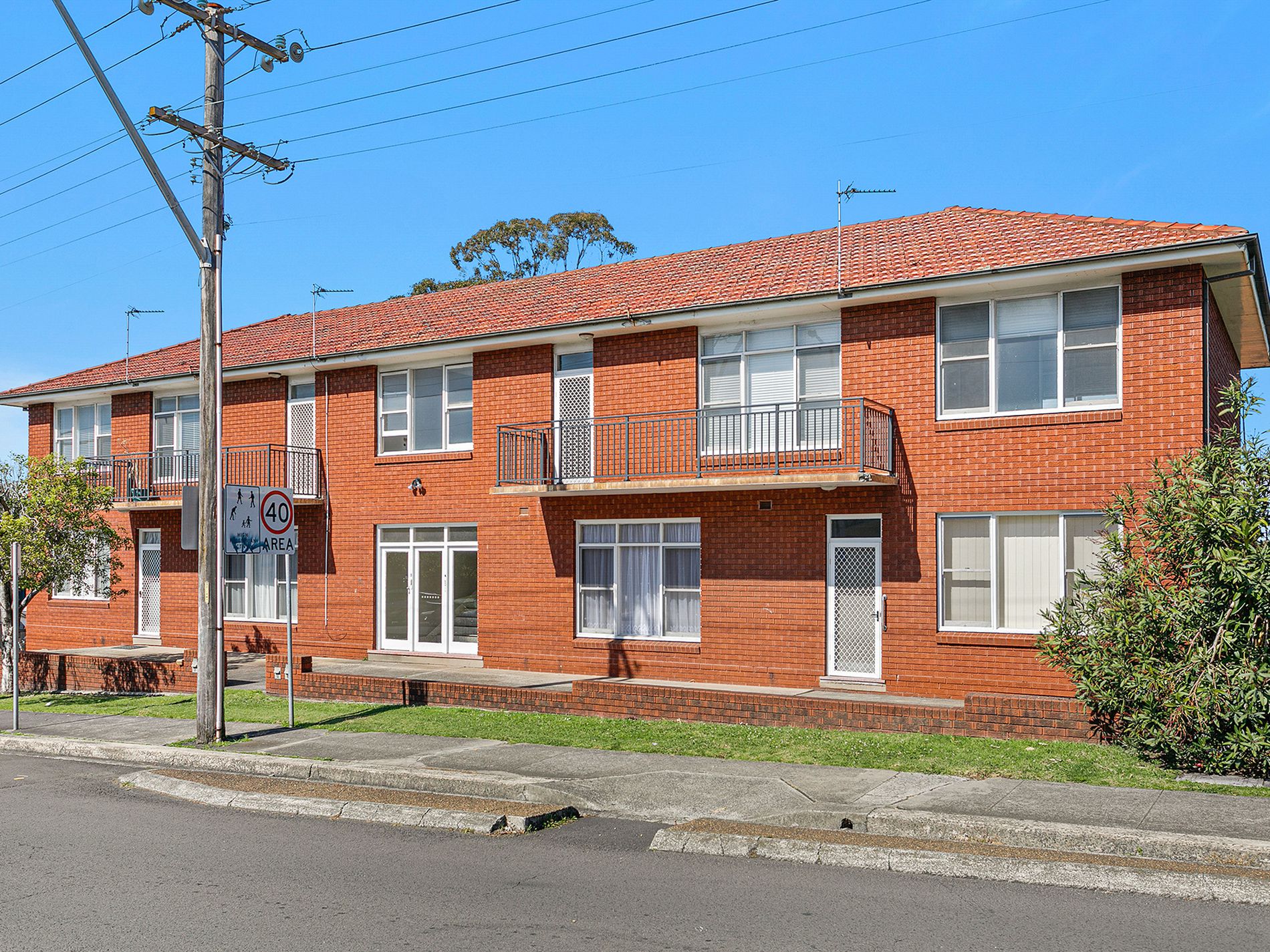 1 / 5 First Avenue, Warrawong