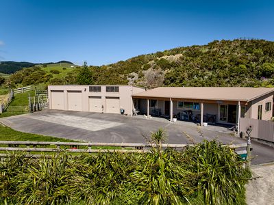 132 Bing Lucas Drive, Tawa