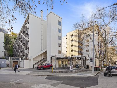 104 / 130A Mounts Bay Road, Perth