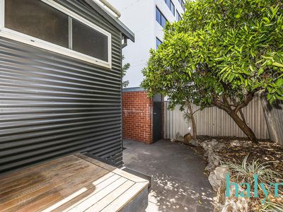 6 Lawrence Avenue, West Perth