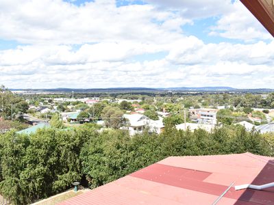 1 Hill Street, Parkes