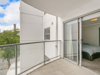 20 / 138 Mounts Bay Road, Perth