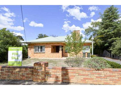 28 Dooen Road, Horsham