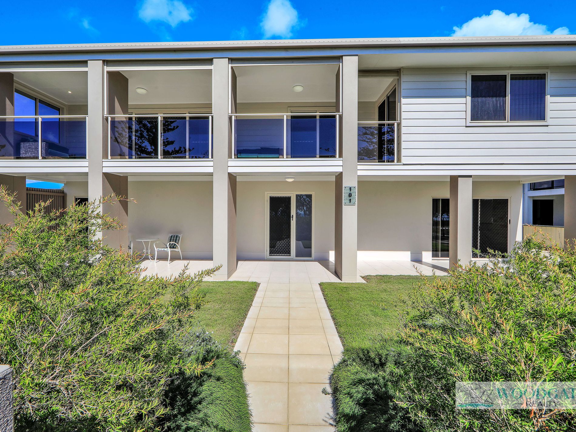 101 Esplanade, Woodgate