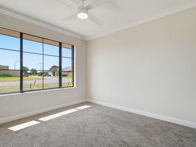 26 Januk Turn, South Guildford